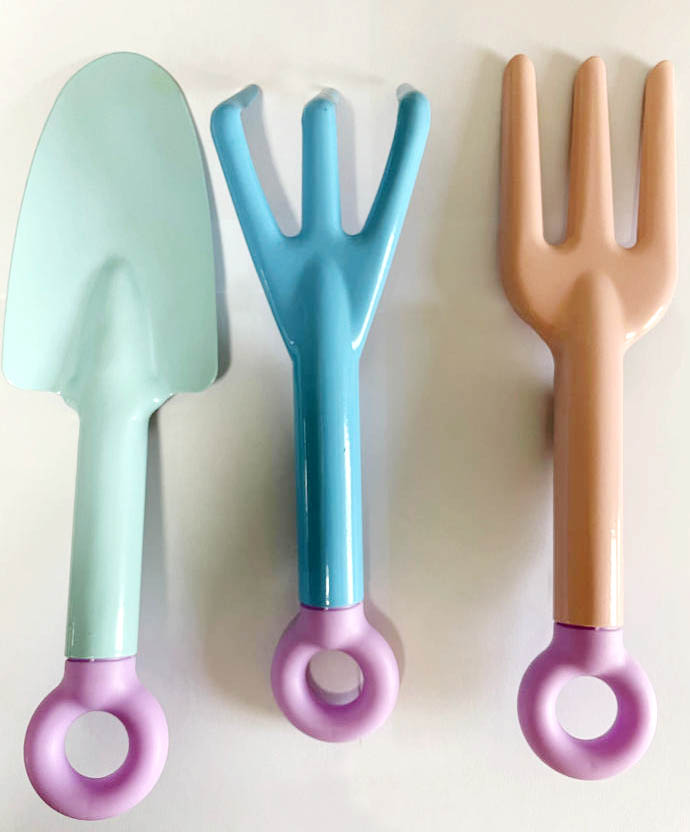 New steel garden tool set