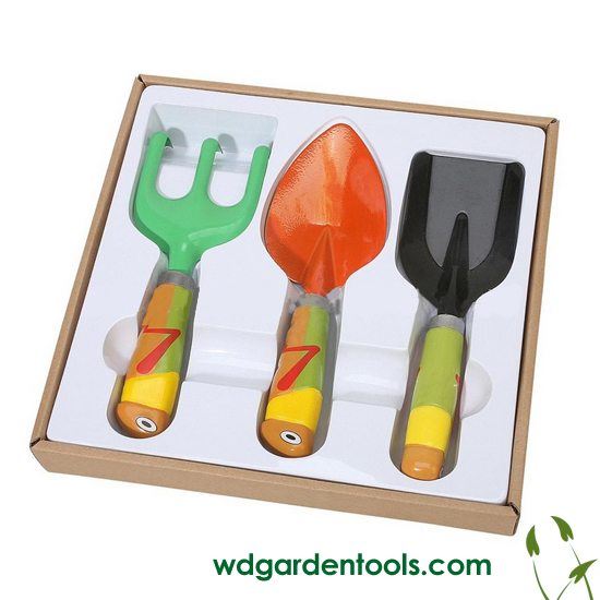 Childrens gardening tools