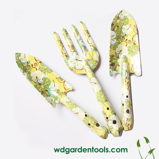 Gardening tool set