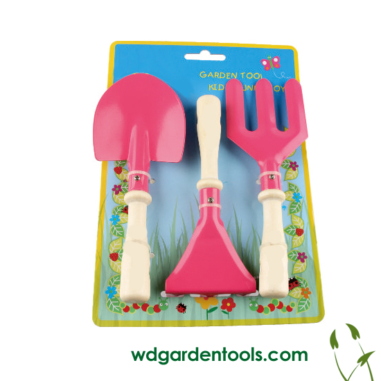 Toddler gardening tools